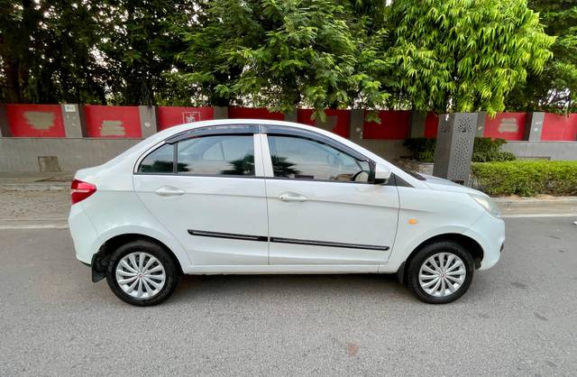 https://images10.gaadi.com/usedcar_image/4634167/original/86dbf3c3df428de623fc83f6819b1399.jpg?imwidth=6401