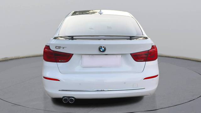 https://images10.gaadi.com/usedcar_image/4634190/original/processed_45ad97d08f79c4567f61c008a751a3b9.jpg?imwidth=6402