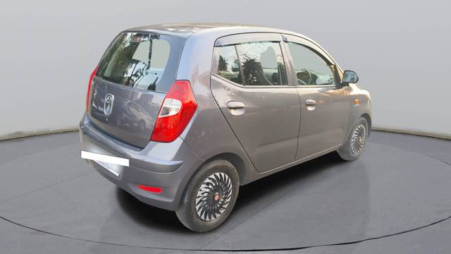 https://images10.gaadi.com/usedcar_image/4634200/original/processed_a7a13c56d616af9ecd2532999bc90564.jpg?imwidth=6402