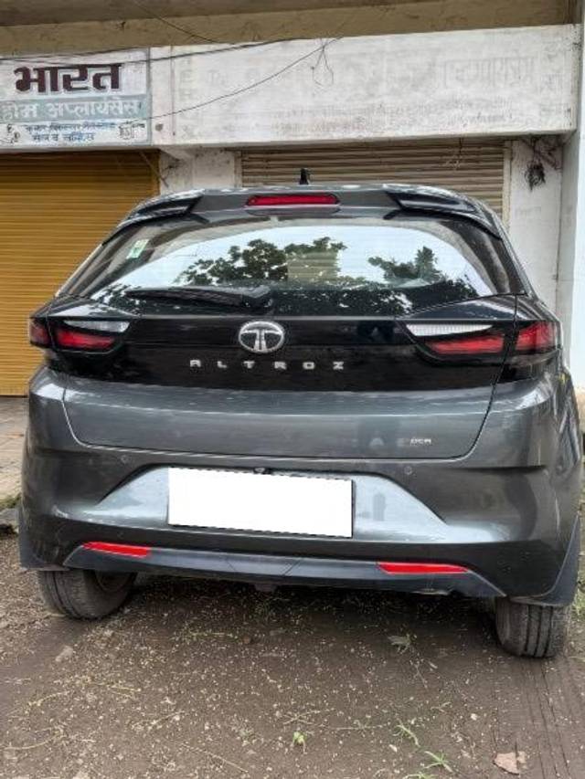https://images10.gaadi.com/usedcar_image/4634207/original/processed_67f23b1e-4526-4504-91f7-aa645cc1ca6a.jpeg?imwidth=6402