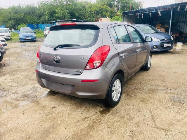 https://images10.gaadi.com/usedcar_image/4634215/original/processed_0c81eceb-4040-40ce-9376-cc76f88f89f5.jpg?imwidth=6402