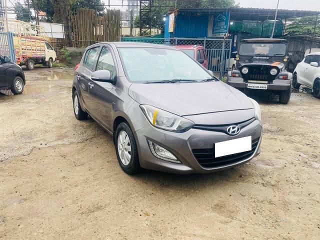 https://images10.gaadi.com/usedcar_image/4634215/original/processed_a2e66d9c-dac7-4454-801c-89be1d420223.jpg?imwidth=6400