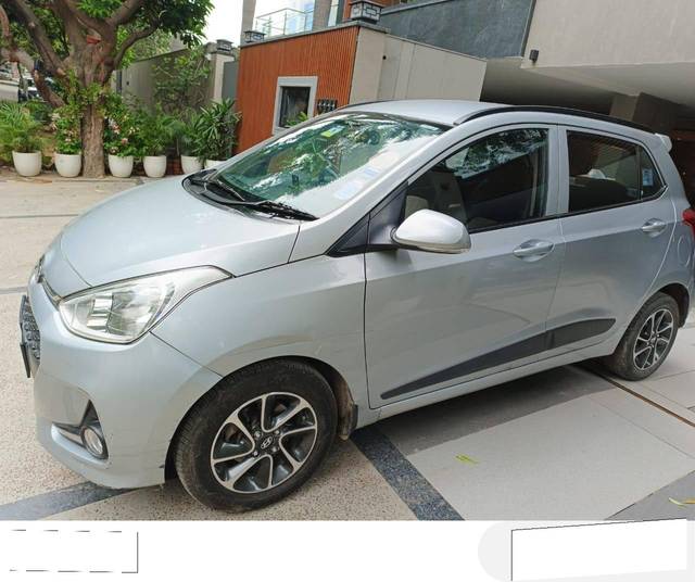 https://images10.gaadi.com/usedcar_image/4634253/original/processed_417f2a81-e239-4f1f-8e26-bd663018ef35.jpg?imwidth=6402