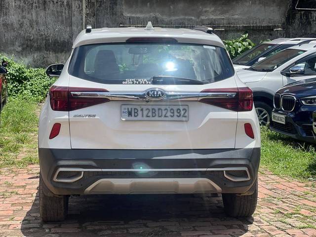 https://images10.gaadi.com/usedcar_image/4634274/original/processed_2feddf021731c3bad204d381a098cbf4.jpg?imwidth=6401