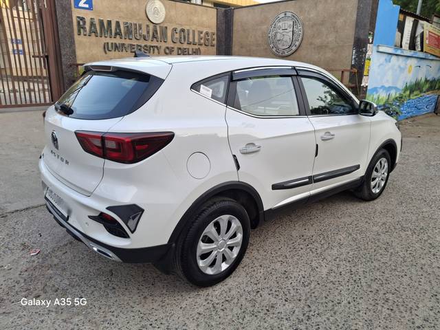 https://images10.gaadi.com/usedcar_image/4634284/original/processed_22a59e51acdbb5f645b2c4c0c93fa3a3.jpg?imwidth=6402