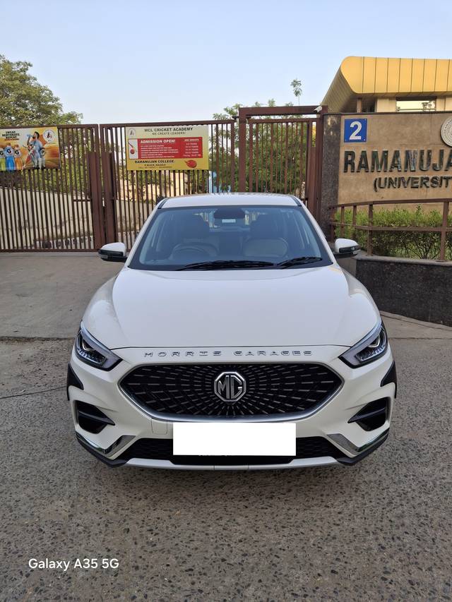 https://images10.gaadi.com/usedcar_image/4634284/original/processed_333903d15063f87d9bd2f9501956dd52.jpg?imwidth=6400