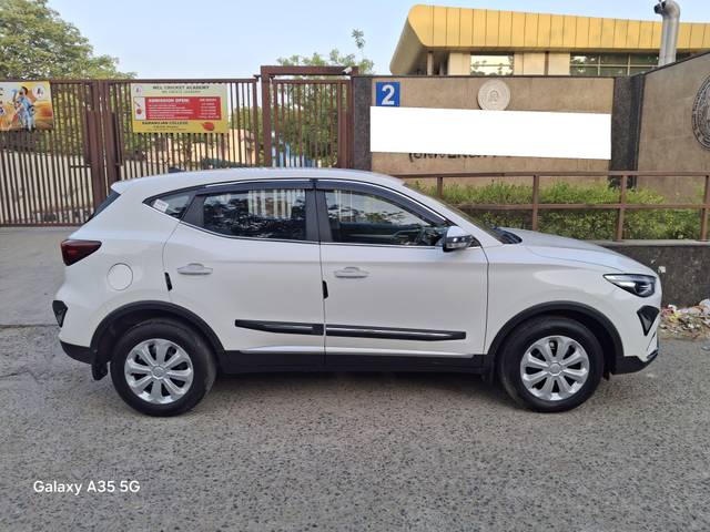https://images10.gaadi.com/usedcar_image/4634284/original/processed_b0210fe71570c8205dc671d43d7aafd5.jpg?imwidth=6401