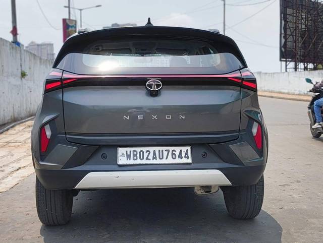 https://images10.gaadi.com/usedcar_image/4634294/original/processed_39d650da13026320824192096693327d.jpg?imwidth=6401