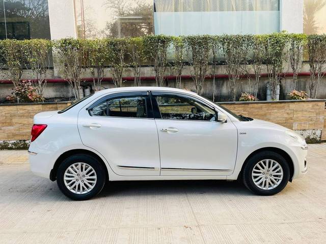 https://images10.gaadi.com/usedcar_image/4634300/original/processed_9505e92319c829d3713bb28a9ee4d812.jpg?imwidth=6401