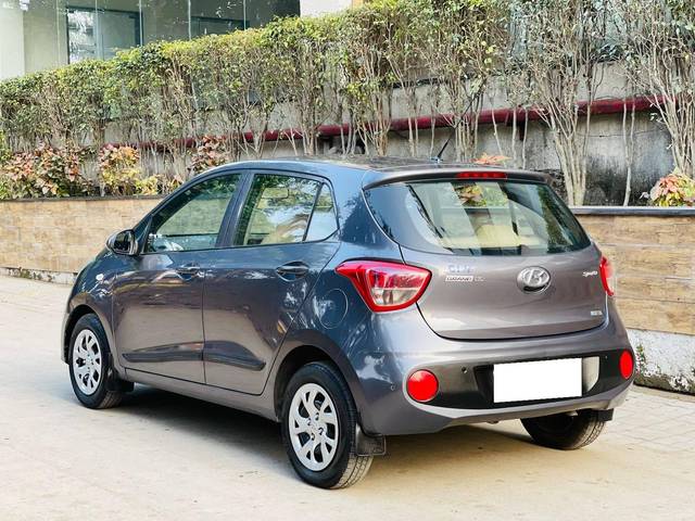 https://images10.gaadi.com/usedcar_image/4634303/original/processed_4751a7471c75516ab93449937755950f.jpg?imwidth=6402