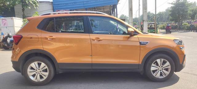 https://images10.gaadi.com/usedcar_image/4634311/original/processed_466b7021b9987be1e537a6c310d64ecf.jpg?imwidth=6401