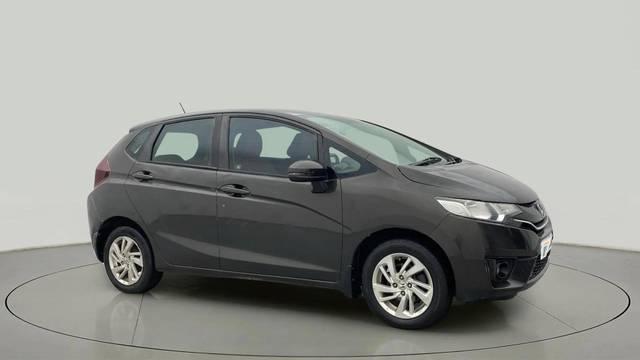 https://images10.gaadi.com/usedcar_image/4634323/original/122b519aacb2aca10b40b051698de741.jpg?imwidth=6400