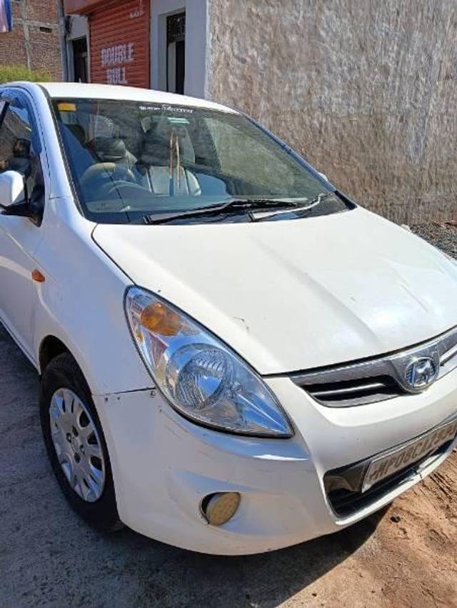 https://images10.gaadi.com/usedcar_image/4634337/original/processed_3813aa3e-99b4-4ace-bbd3-e648cca9c083.jpg?imwidth=6400