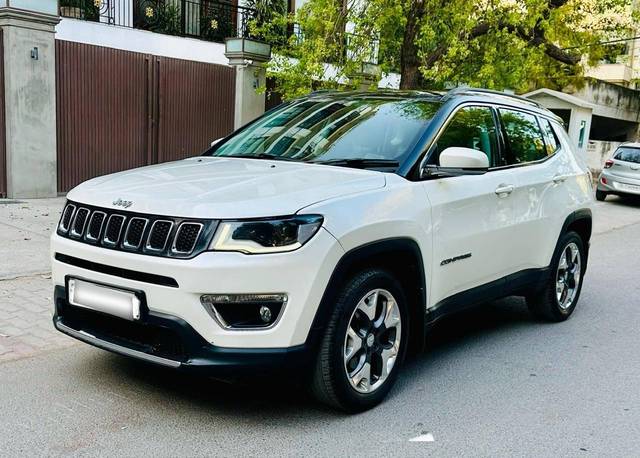 https://images10.gaadi.com/usedcar_image/4634349/original/processed_90d93237376bdccaa3ae4b4d16fa073c.jpg?imwidth=6400