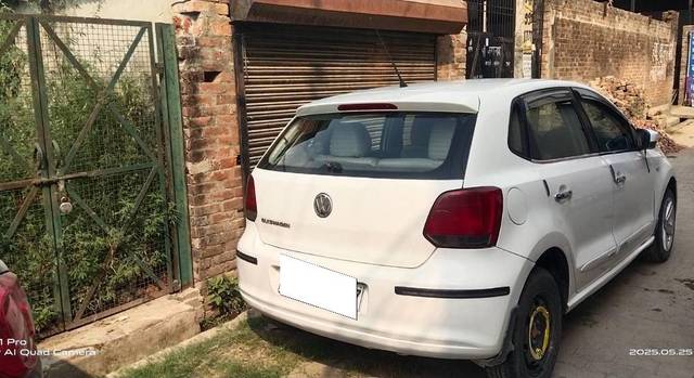 https://images10.gaadi.com/usedcar_image/4634353/original/processed_edaba821-fb0a-44ee-aa78-1513e58dc8a5.jpg?imwidth=6401