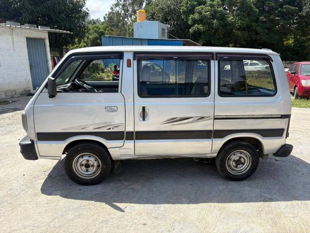 https://images10.gaadi.com/usedcar_image/4634361/original/processed_bc114c5e7da2081800250417eb9f1303.jpg?imwidth=6402