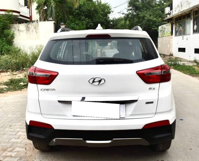 https://images10.gaadi.com/usedcar_image/4634362/original/processed_2851e876e923edd5ff0a73be3b589945.jpg?imwidth=6402