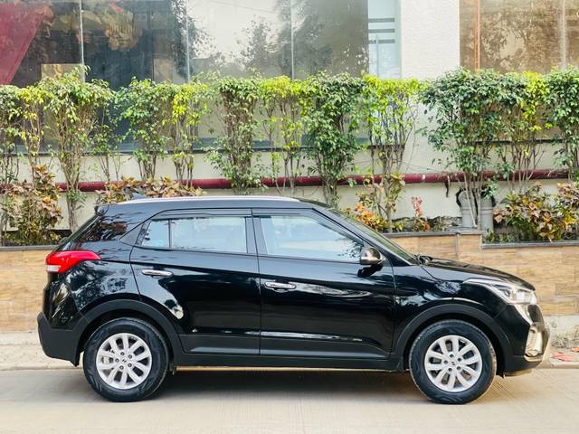 https://images10.gaadi.com/usedcar_image/4634367/original/processed_0c31e6002be9a1a11fb8bb87cf309afd.jpg?imwidth=6401