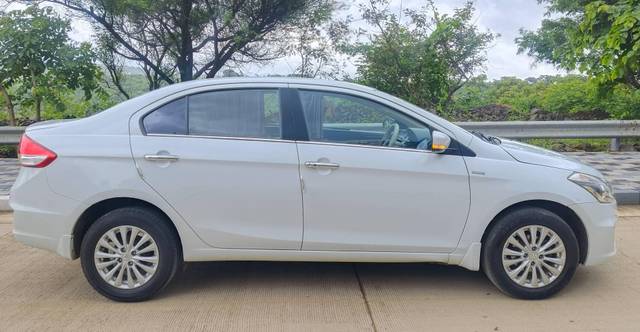 https://images10.gaadi.com/usedcar_image/4634423/original/processed_16d0d87cd41efac662f9e4c76a0c56a9.jpg?imwidth=6401