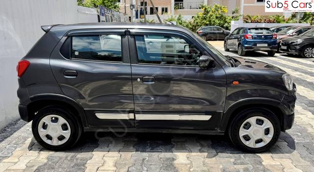 https://images10.gaadi.com/usedcar_image/4634450/original/processed_430bcdec344bcc0f1f1ebe6ad521cb37.jpeg?imwidth=6401