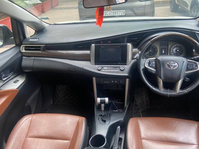 https://images10.gaadi.com/usedcar_image/4634454/original/dfc65f3125f0dba6e7e4d9874ff26f88.jpg?imwidth=6402