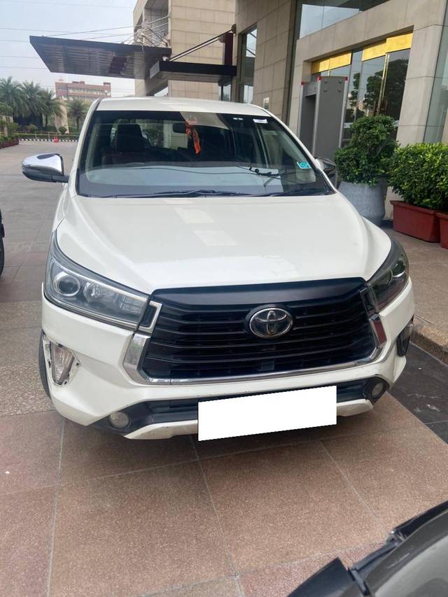 https://images10.gaadi.com/usedcar_image/4634454/original/processed_ec1674d300c6753c3f9c9c439856ce82.jpg?imwidth=6400