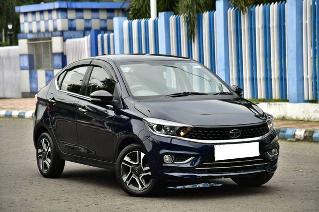 https://images10.gaadi.com/usedcar_image/4634455/original/processed_9316b2b2fd776bb2fb4ae1be299e46c8.jpg?imwidth=6400