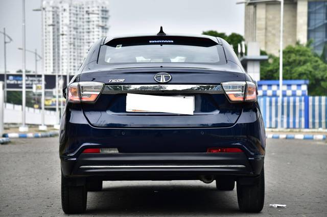 https://images10.gaadi.com/usedcar_image/4634468/original/processed_1c23c28a84ffb083829382e585538617.jpg?imwidth=6402