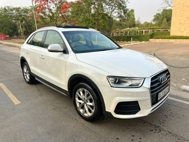 https://images10.gaadi.com/usedcar_image/4634477/original/processed_54b6a432b78ebdb5fe86e2b478e353c7.jpg?imwidth=6402