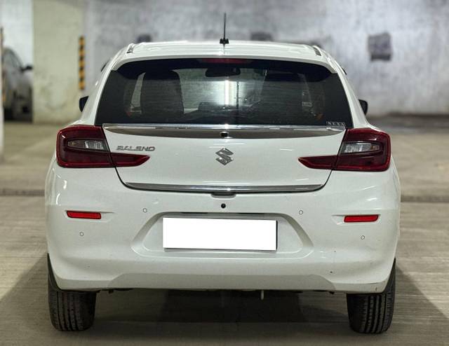 https://images10.gaadi.com/usedcar_image/4634480/original/processed_def72710f4347a8fe84b92cceae1b0af.jpg?imwidth=6402