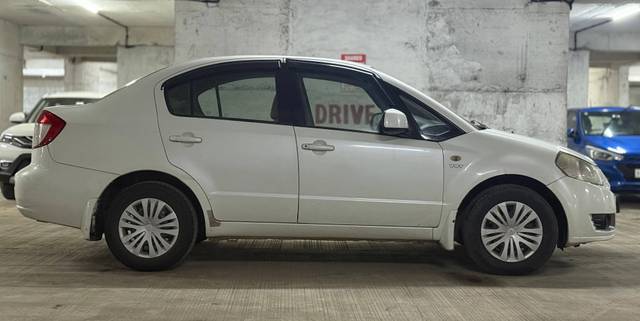 https://images10.gaadi.com/usedcar_image/4634483/original/processed_a435c3b4dc7deeca2dd2fbb20680fa1f.jpg?imwidth=6401