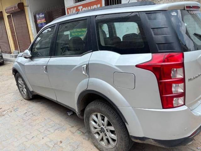 https://images10.gaadi.com/usedcar_image/4634497/original/processed_95adfd1c-ddbb-41d4-bb13-764bd115112e.jpeg?imwidth=6402