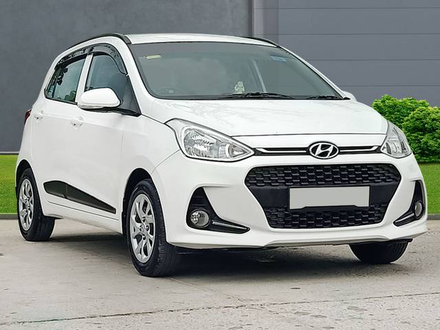 https://images10.gaadi.com/usedcar_image/4634500/original/f30e61725c77e8c72eb1f053c0391f72.jpg?imwidth=6400