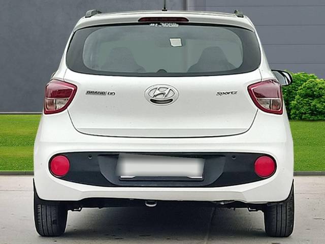 https://images10.gaadi.com/usedcar_image/4634500/original/processed_15a9cf8275cea129d0bfc22e9162bd6c.jpg?imwidth=6402