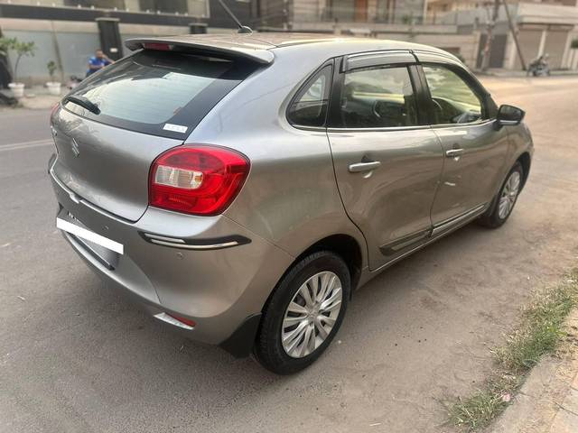 https://images10.gaadi.com/usedcar_image/4634503/original/processed_d7a90f28e1769a2eaac1453ebfa3b1b7.jpg?imwidth=6401