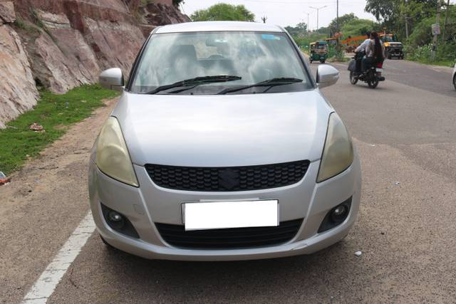https://images10.gaadi.com/usedcar_image/4634511/original/processed_dc1c0664c81ebc0323d0bf3f9b2be51d.JPG?imwidth=6400