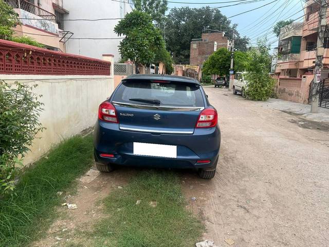 https://images10.gaadi.com/usedcar_image/4634547/original/processed_dc660842-183d-47e2-accf-d6aea20891e7.jpg?imwidth=6401