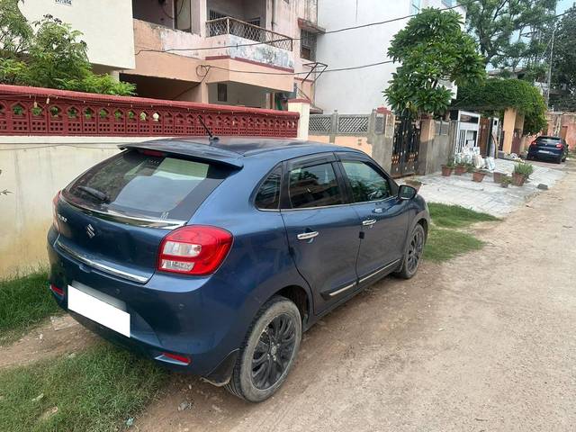 https://images10.gaadi.com/usedcar_image/4634547/original/processed_ff359d58-dd96-4d2c-ae17-b668cd4dfbaa.jpg?imwidth=6402