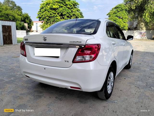 https://images10.gaadi.com/usedcar_image/4634565/original/processed_df87819b6d9715d005c4aa4b2d918601.jpg?imwidth=6402