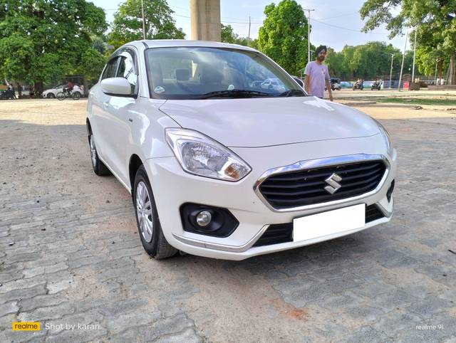 https://images10.gaadi.com/usedcar_image/4634565/original/processed_ed7cac62c78b325dd159896e3849b6bd.jpg?imwidth=6400