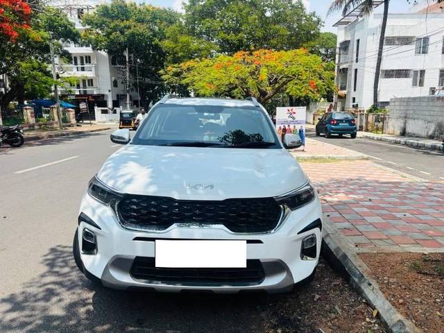 https://images10.gaadi.com/usedcar_image/4634567/original/processed_cb76e7dd-6c7f-4e25-8d22-06ec7cc96215.jpeg?imwidth=6400