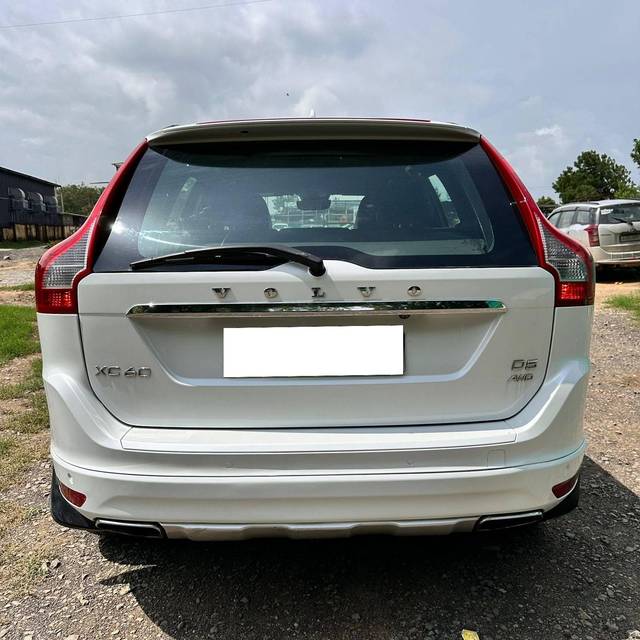 https://images10.gaadi.com/usedcar_image/4634612/original/processed_4f6dad46628e71f35412d9f57531a6c7.jpg?imwidth=6402