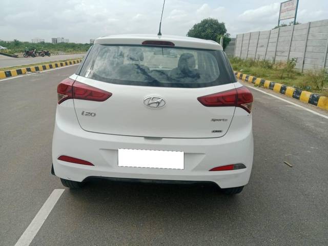 https://images10.gaadi.com/usedcar_image/4634623/original/processed_81959154a61a765882b31b180db848c8.jpg?imwidth=6402