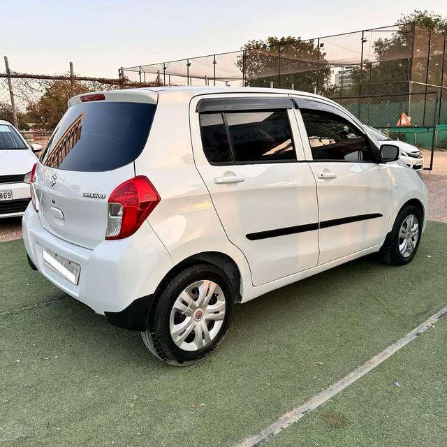 https://images10.gaadi.com/usedcar_image/4634626/original/processed_fd810adc2139a674851726bca18cad46.jpg?imwidth=6402