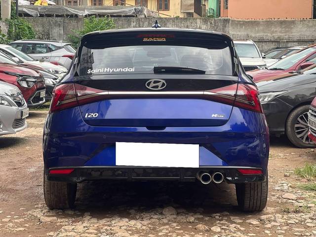 https://images10.gaadi.com/usedcar_image/4634643/original/processed_a942792549294d166d36aeadb62019e9.jpg?imwidth=6401