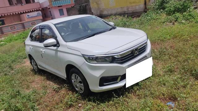 https://images10.gaadi.com/usedcar_image/4634664/original/processed_5f240cd7-1f66-421f-805b-242b832f554d.jpg?imwidth=6400