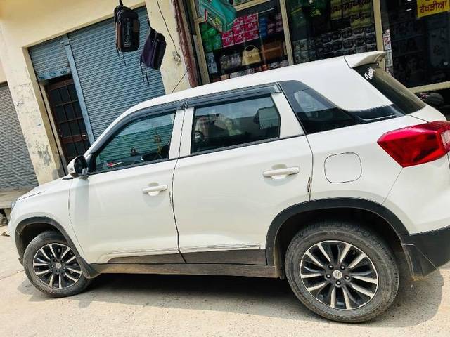 https://images10.gaadi.com/usedcar_image/4634672/original/processed_c8e96ba6-c15c-450d-9e8b-08d9a17d2462.jpeg?imwidth=6402