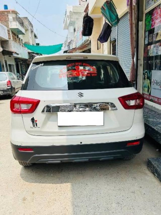 https://images10.gaadi.com/usedcar_image/4634672/original/processed_d44d7335-2965-4c16-84f8-b6feaaa43d67.jpeg?imwidth=6401