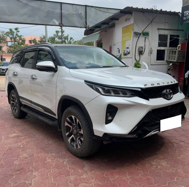 https://images10.gaadi.com/usedcar_image/4634728/original/processed_64a180cfa04639caf0126315bec56fd1.jpg?imwidth=6400