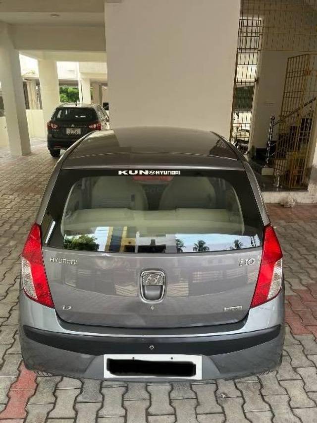 https://images10.gaadi.com/usedcar_image/4634737/original/processed_0db870a2-4d8c-4f6e-af7b-1180af12b38a.jpeg?imwidth=6402